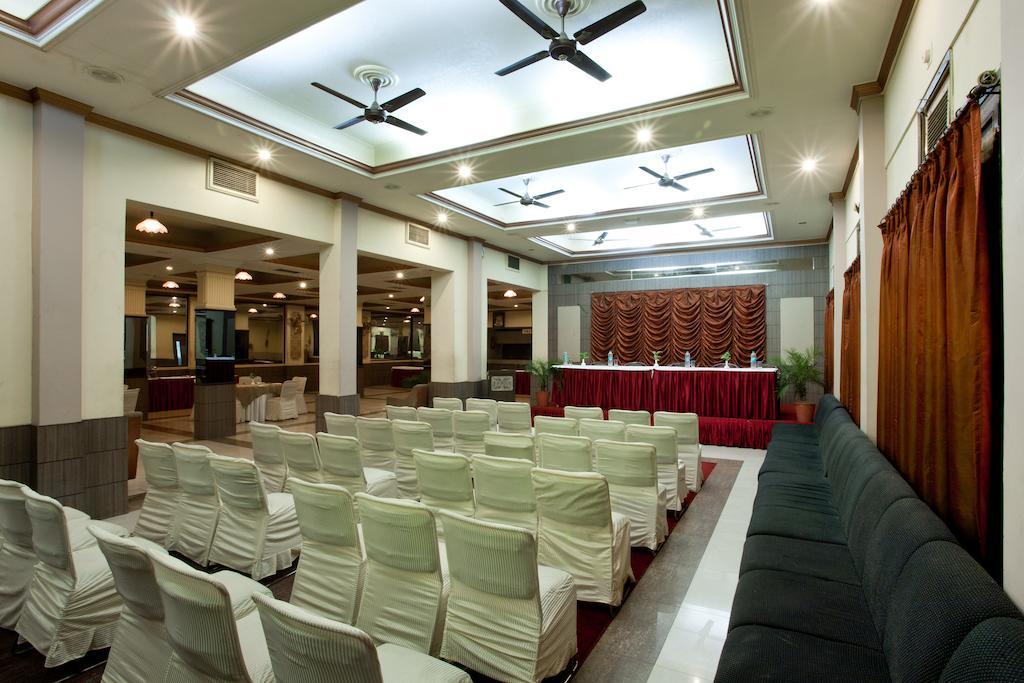 Surya Royal Hotel Kota  Exterior photo